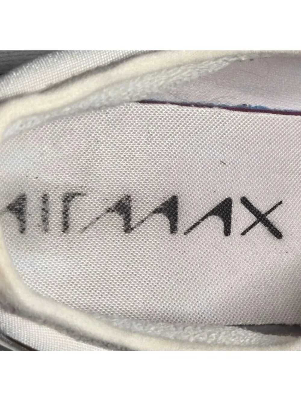 Nike Air Max Dia Womens Athletic Shoes Size 9 Ivory and Black Summit Lifted with